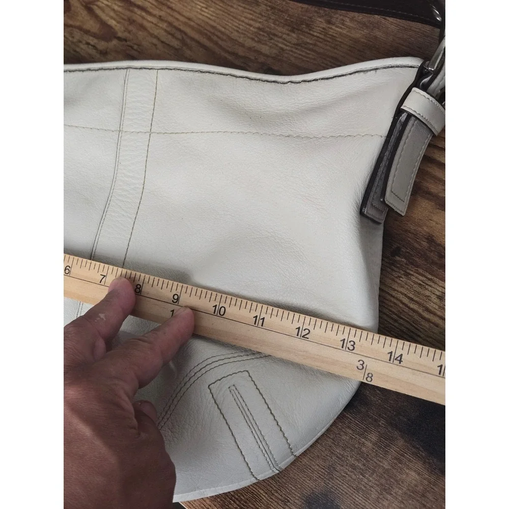 Coach Hobo Bag White Pebbled Leather Shoulder Bag Silver Hardware Vintage